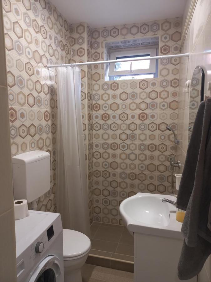 Kod Velikih Tuja Apartamento Melenci Exterior foto