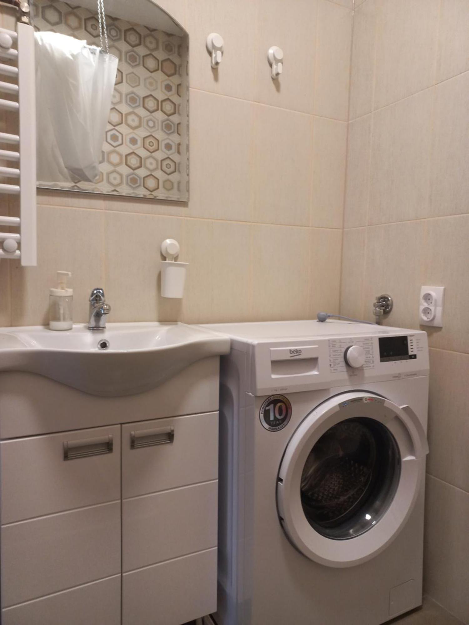 Kod Velikih Tuja Apartamento Melenci Exterior foto
